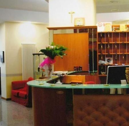 Hotel San Giacomo Monteprandone Buitenkant foto